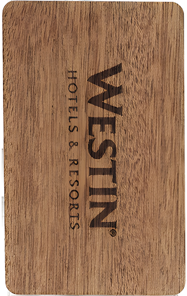 Westin Hotel Wooden Card (en inglés)